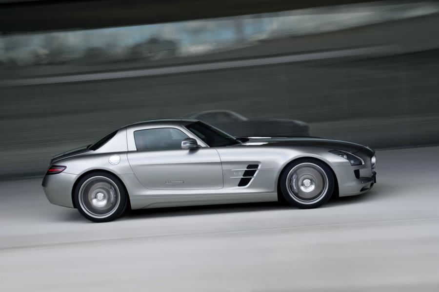  Mercedes-Benz SLS AMG 2010 года  (фото 417 из 526)